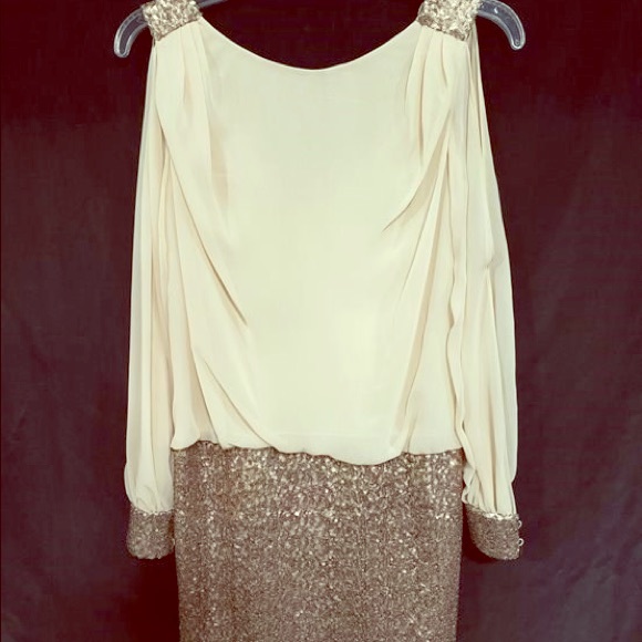 NWT Cache dress with sequins. Size 2. Gorgeous - Picture 1 of 6